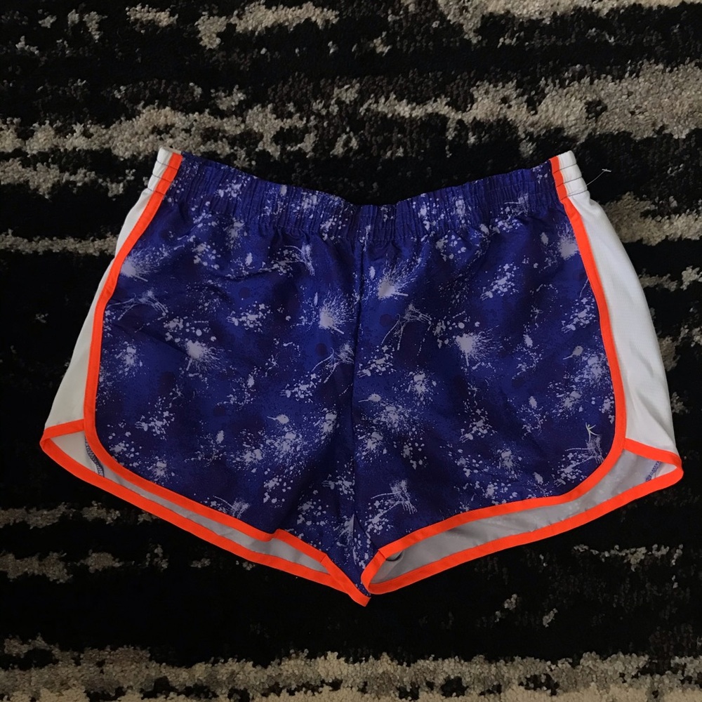 Danskin Now Shorts. New W/out Tags. Size L 12-14.